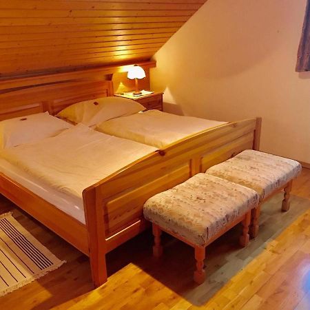 Schmautz Ferienwohnungen & Zimmer Miklauzhof ภายนอก รูปภาพ
